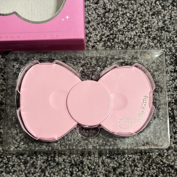 Hello Kitty® Pink Bow Mini LED Compact Mirror Impressions NIB - Picture 2 of 5